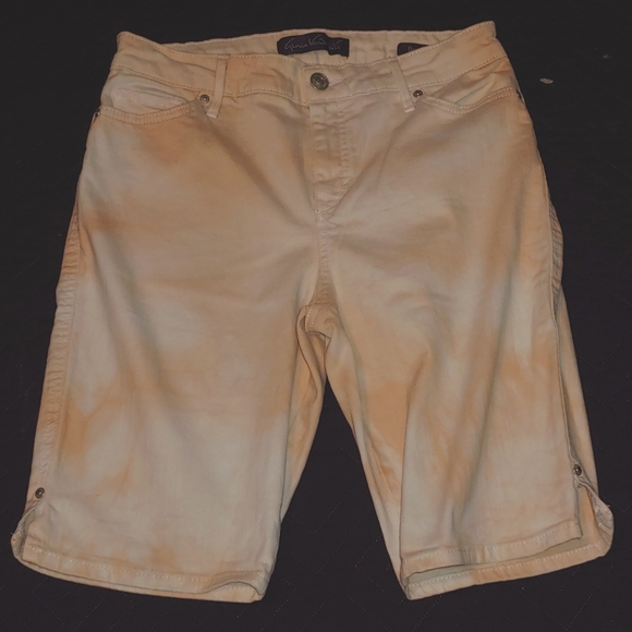 Bermuda Capris by Gloria Vanderbilt - Picture 3 of 6